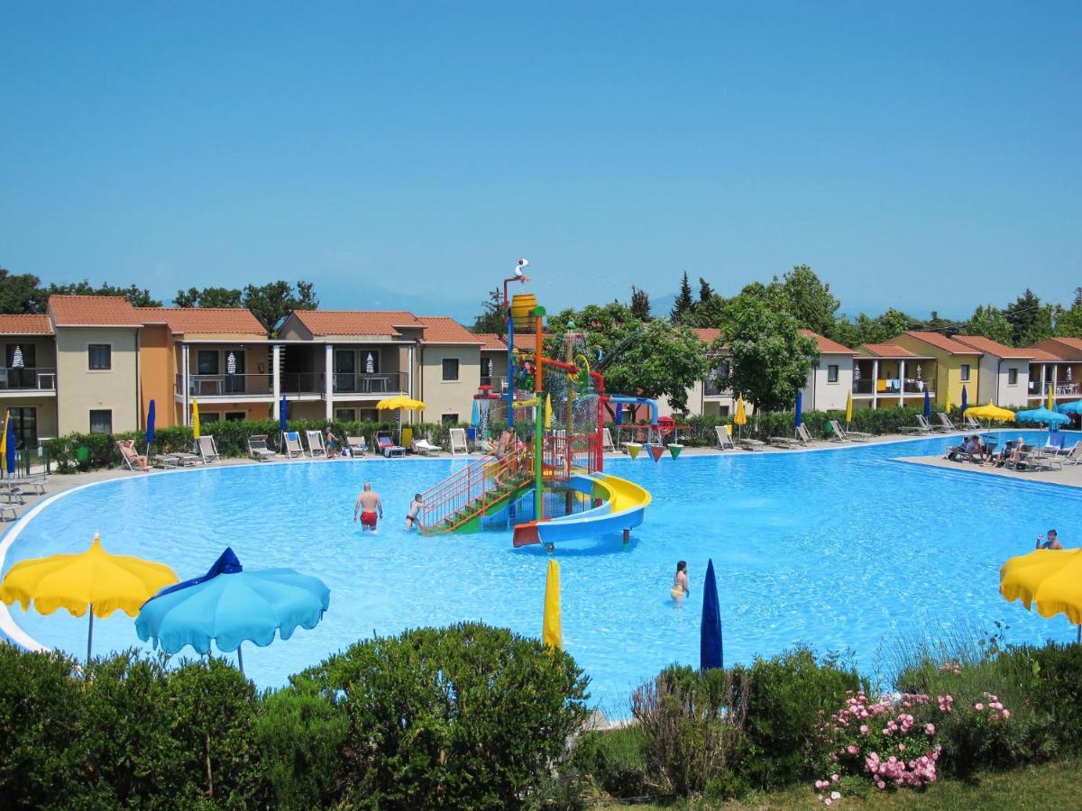 Apartment Belvedere Village-4 By Interhome Castelnuovo del Garda Εξωτερικό φωτογραφία
