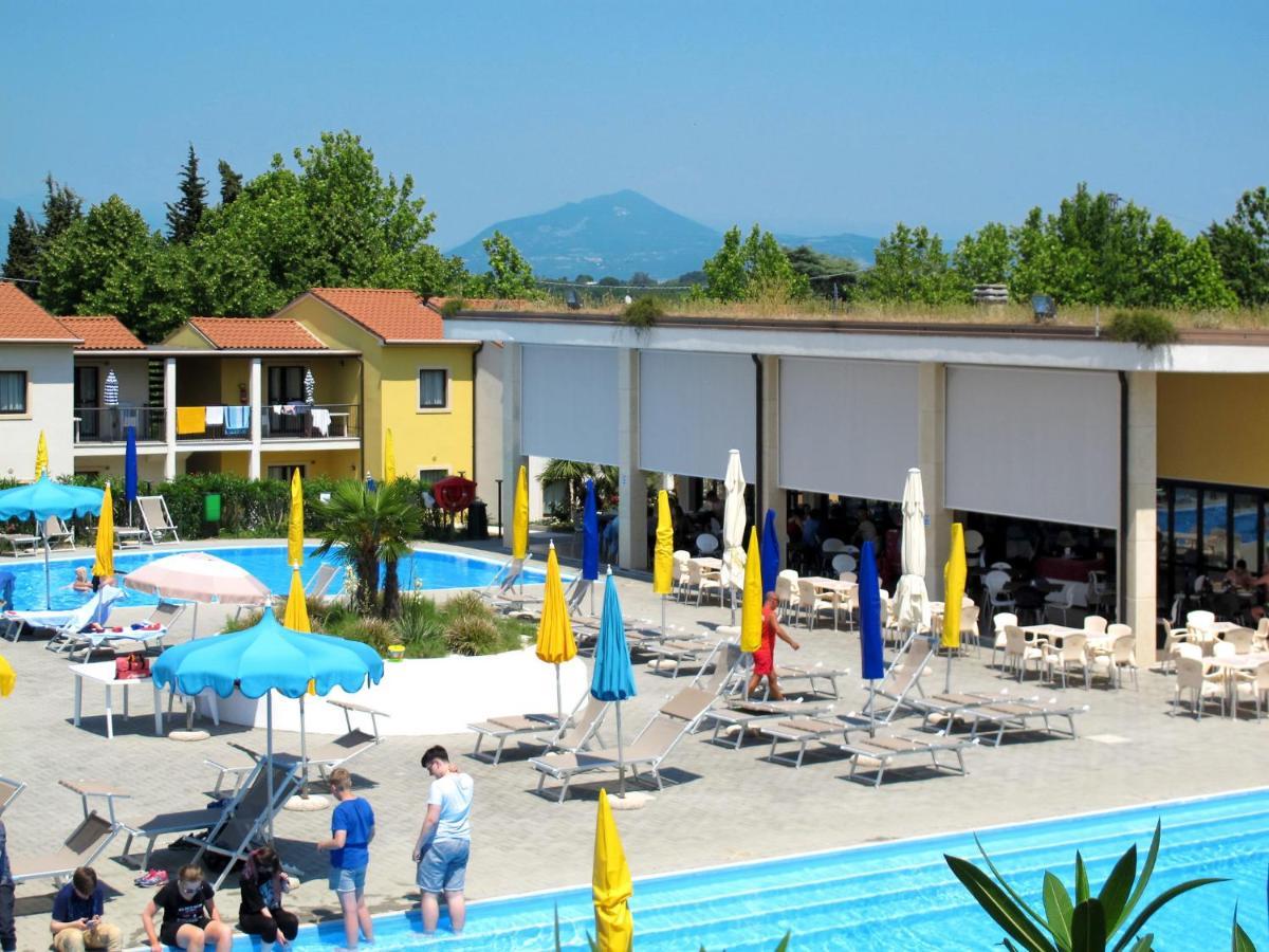 Apartment Belvedere Village-4 By Interhome Castelnuovo del Garda Εξωτερικό φωτογραφία